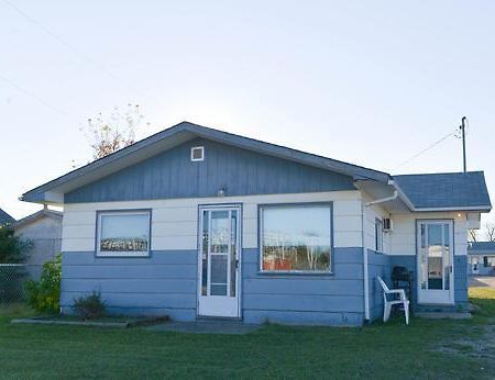 Thunderhill Motel And Suites Swan River Exteriör bild